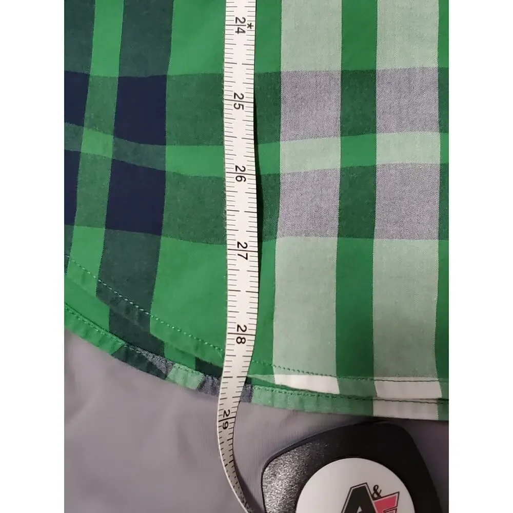 Banana Republic Men’s Medium Green Plaid Button Down Shirt Long Sleeve Cotton